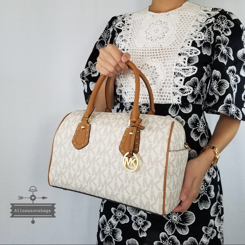 NWT Michael Kors Aria Medium Satchel Vanilla Acorn - Picture 3 of 8